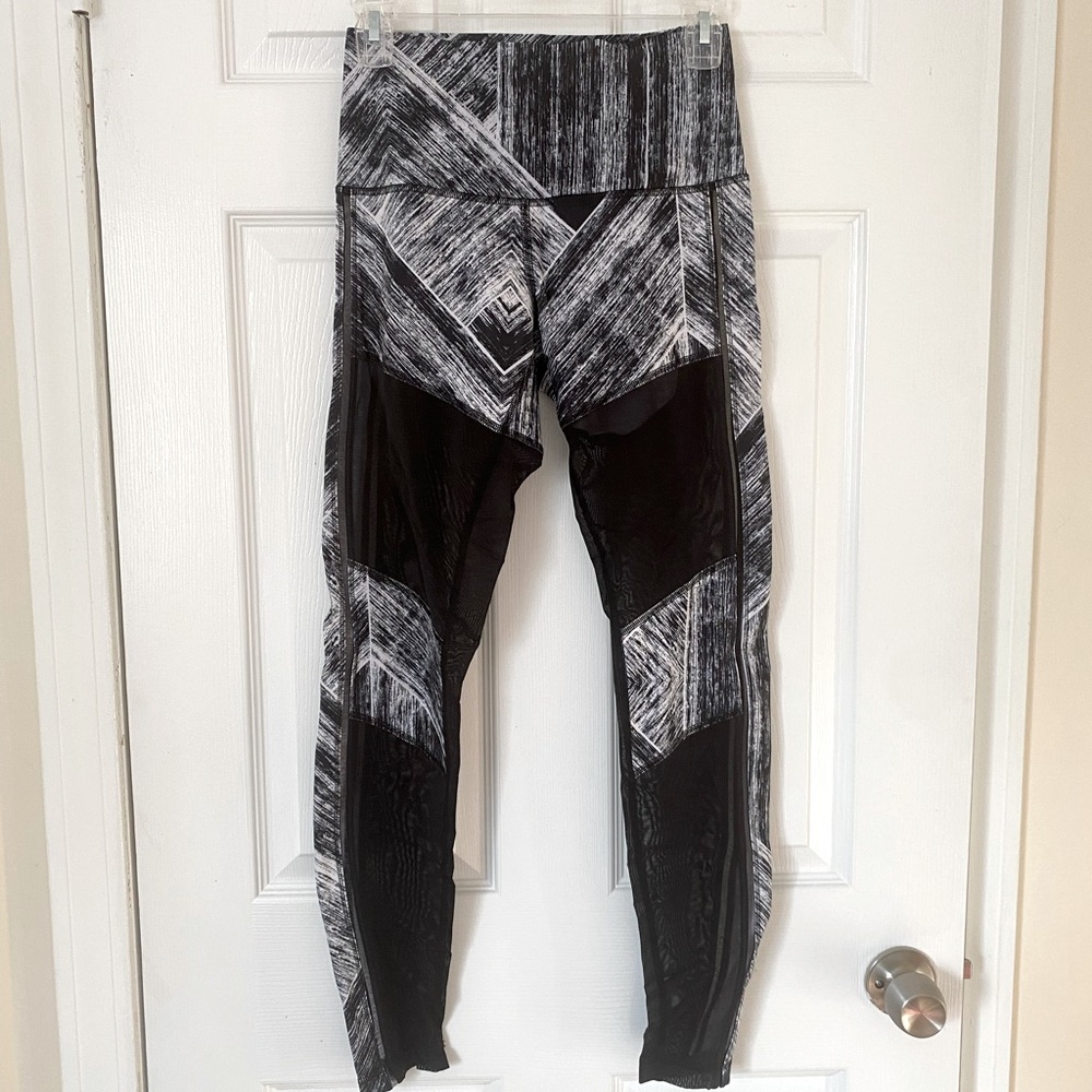 *RARE* Lululemon Hot To Street Pants Full Mesh Legging